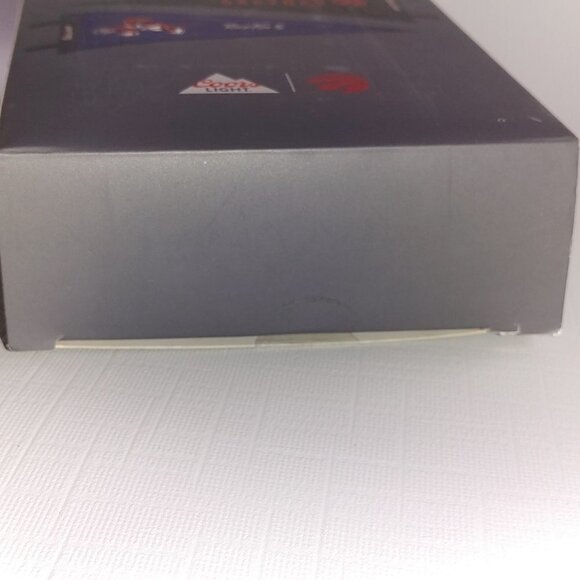 COORS LIGHT Reversible Toronto Raptors Pennant - Picture 7 of 7